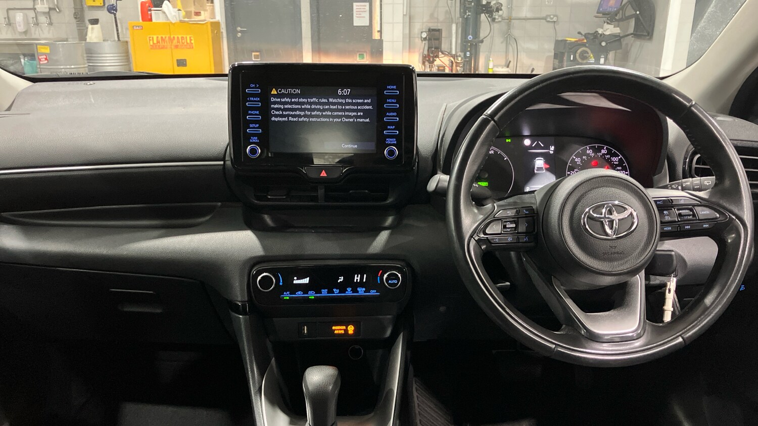 Used Toyota Yaris 2022 for sale - 77653529: Photo 5