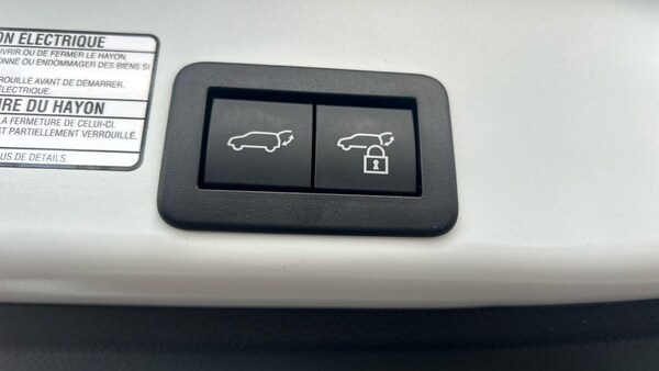 Used Toyota Yaris Cross 2024 for sale - 76329909: Photo 28