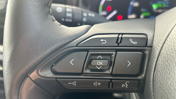Used Toyota Yaris Cross 2024 for sale - 76329909: Photo 34