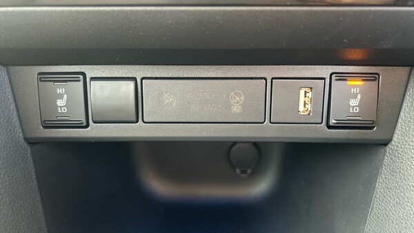 Used Toyota Yaris Cross 2024 for sale - 76329909: Photo 41