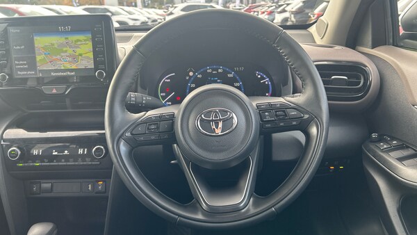 Used Toyota Yaris Cross 2024 for sale - 76329909: Photo 6
