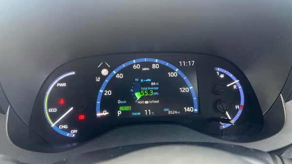 Used Toyota Yaris Cross 2024 for sale - 76329909: Photo 9