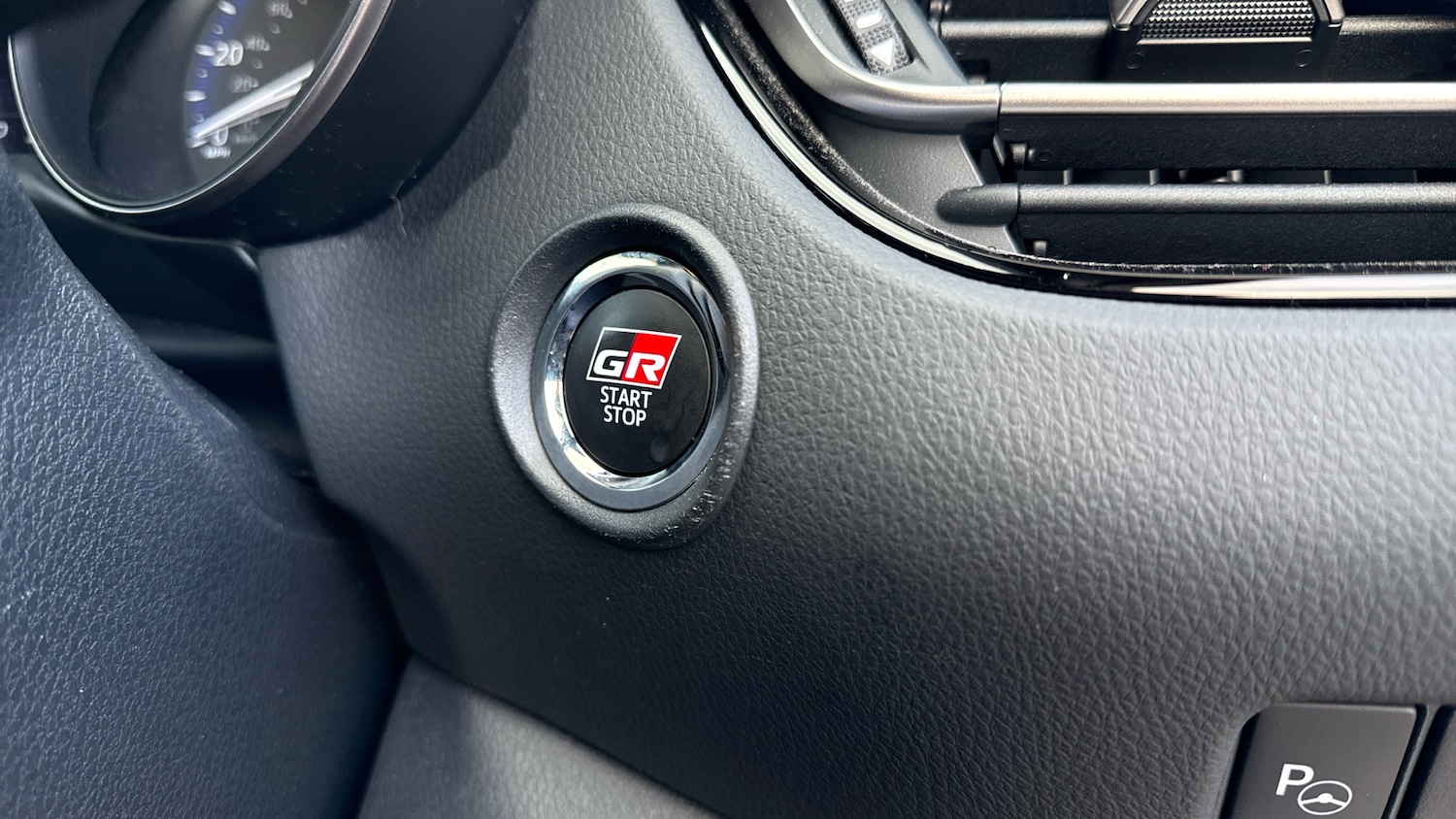 Used Toyota C-HR 2021 for sale - 77379099: Photo 32