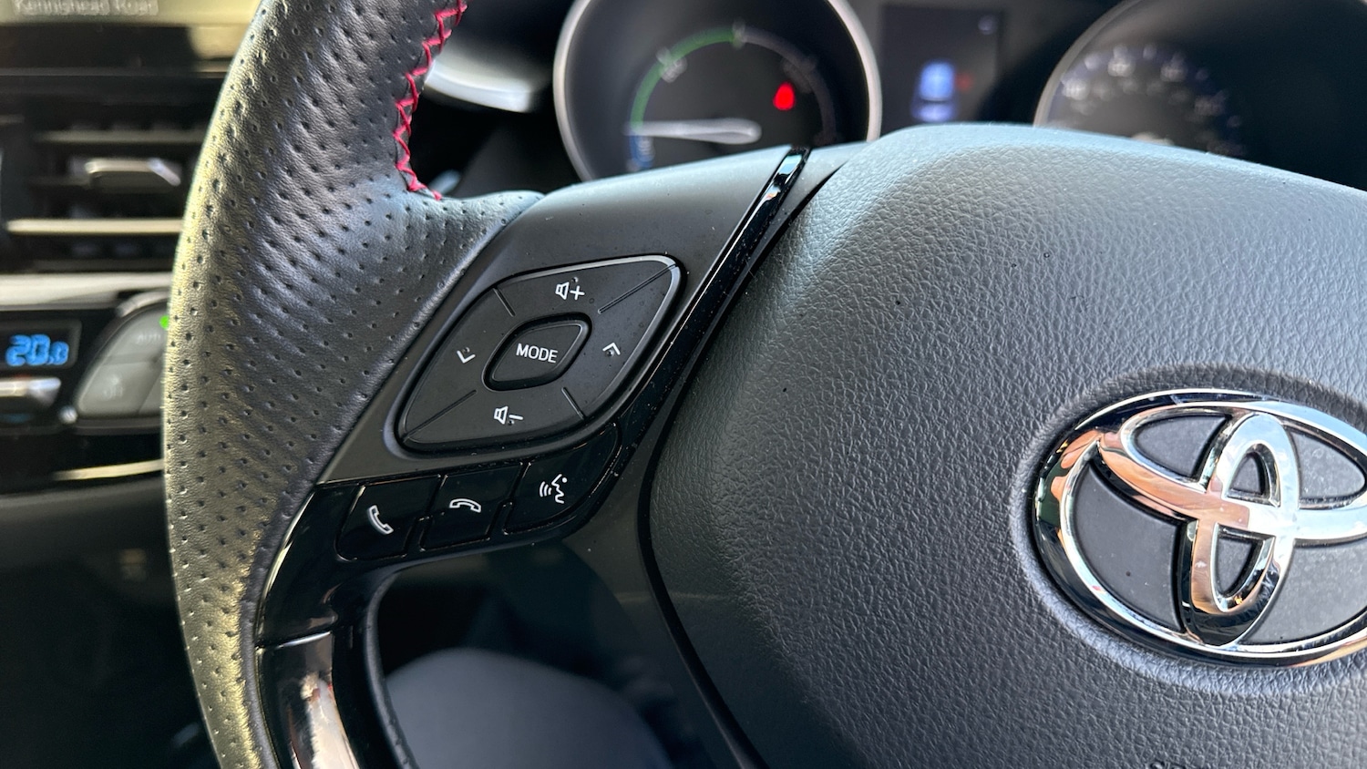 Used Toyota C-HR 2021 for sale - 77379099: Photo 34