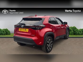 Used Toyota Yaris Cross 2023 for sale - 76064149: Photo 2