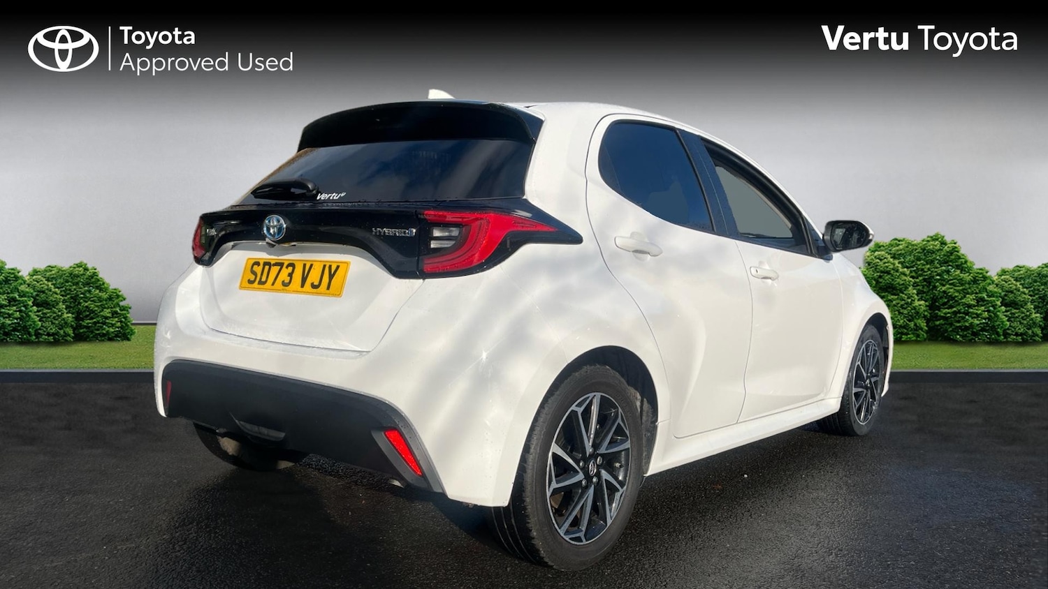 Used Toyota Yaris 2023 for sale - 76490305: Photo 2