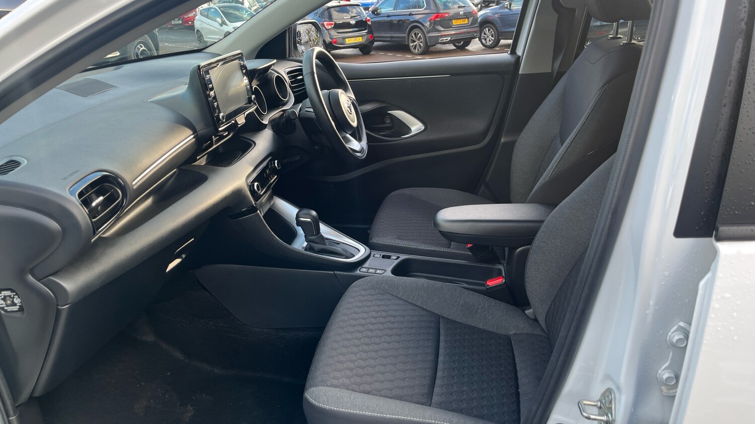 Used Toyota Yaris 2023 for sale - 76490305: Photo 23