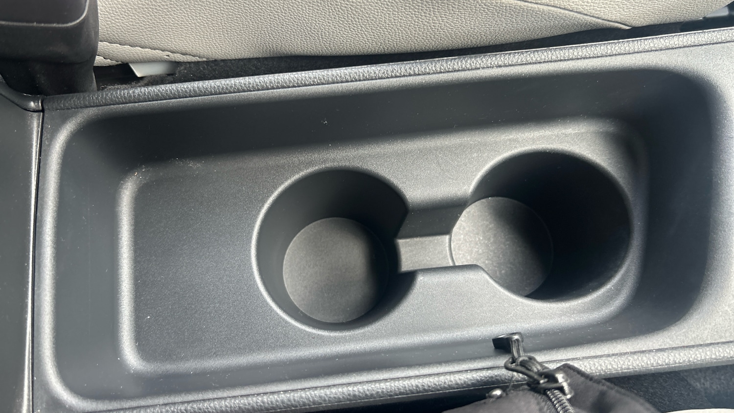 Used Toyota Yaris 2023 for sale - 75922355: Photo 47