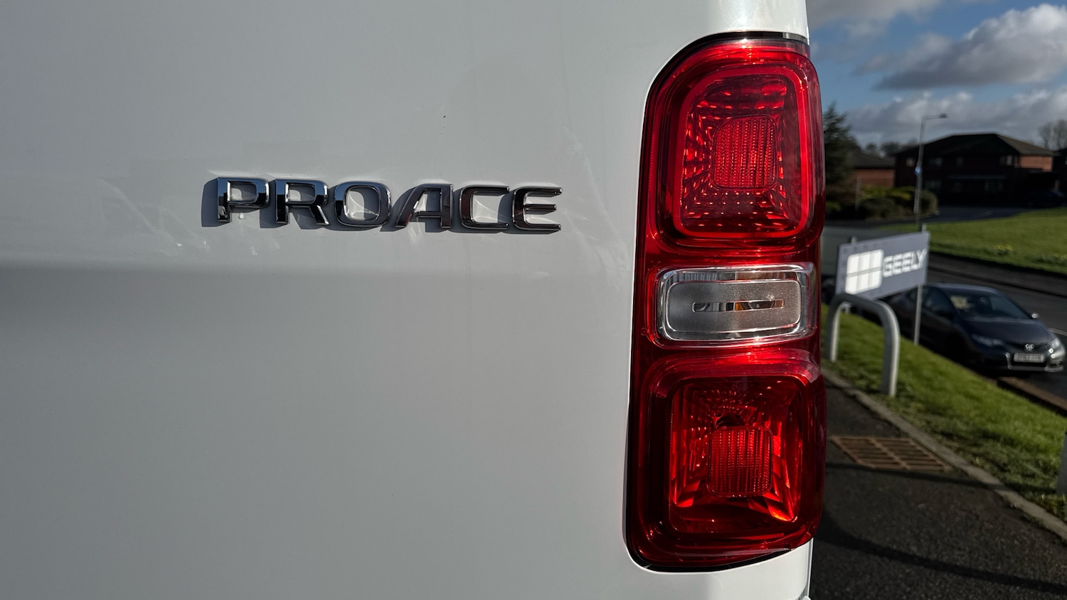 Used Toyota ProAce 2024 for sale - 77662491: Photo 27
