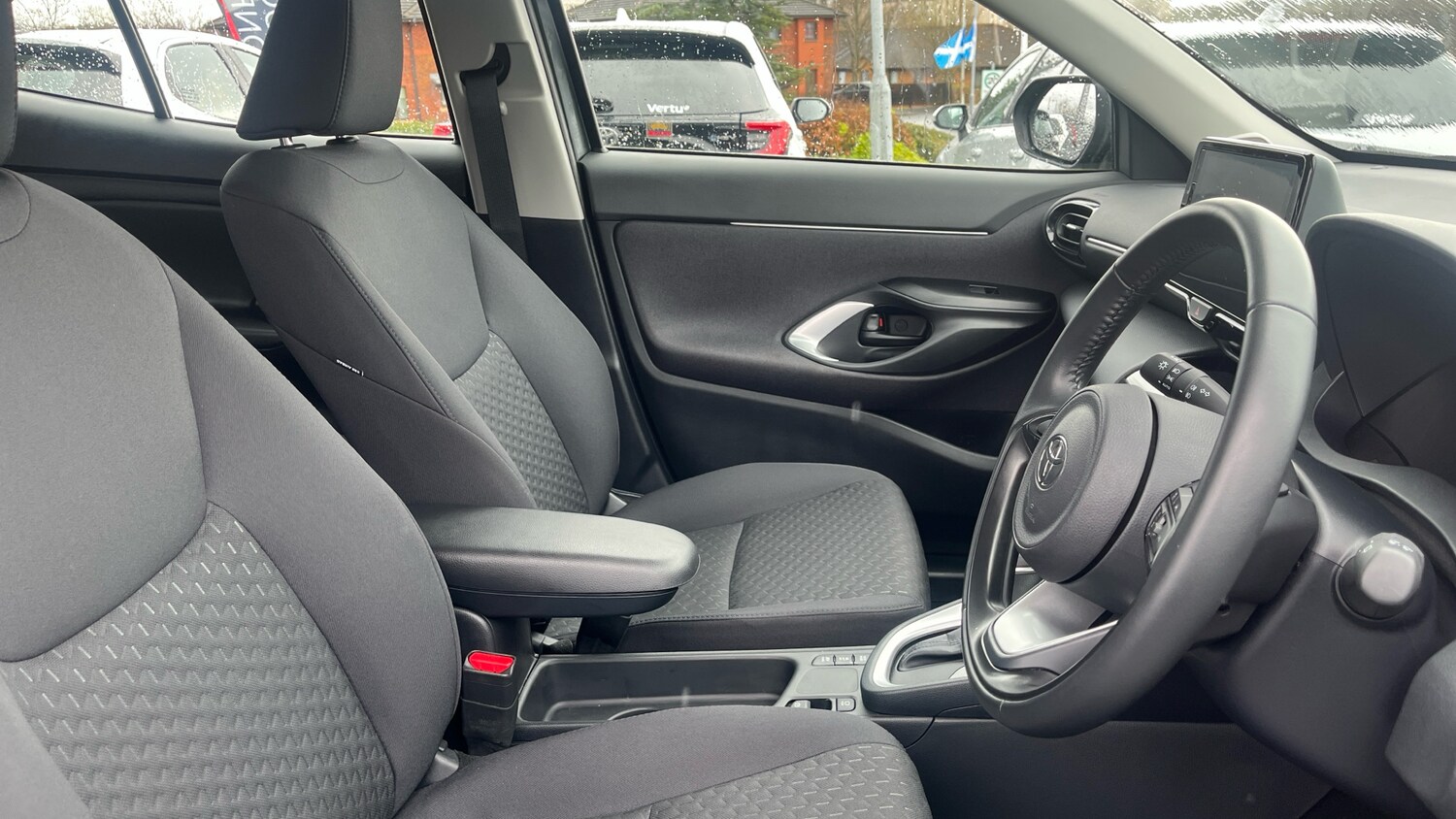 Used Toyota Yaris Cross 2025 for sale - 78139464: Photo 12