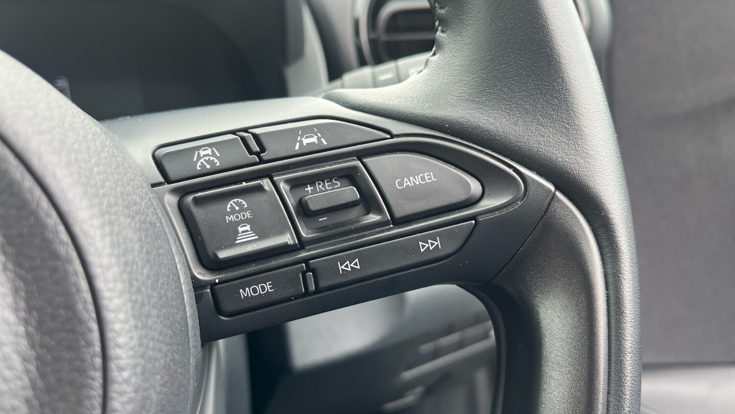 Used Toyota Yaris Cross 2025 for sale - 78139464: Photo 30