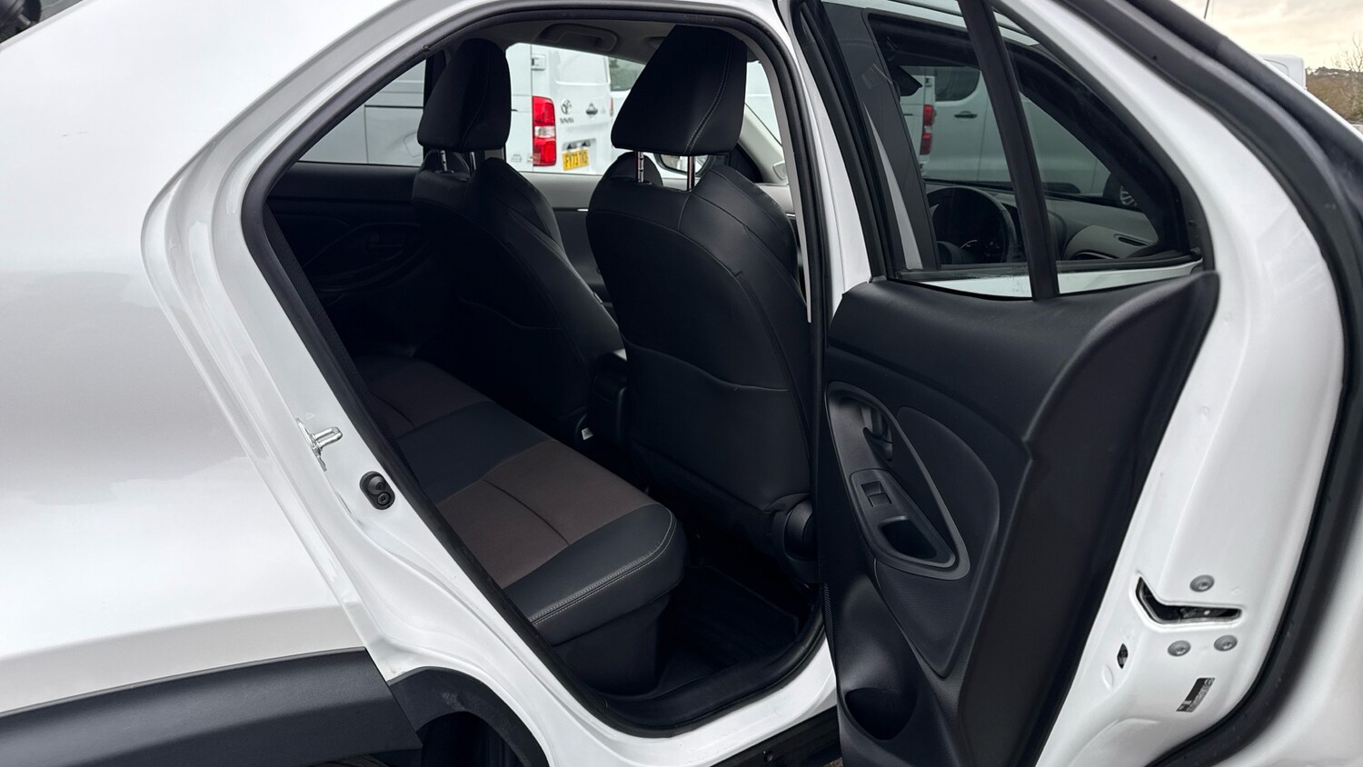 Used Toyota Yaris Cross 2023 for sale - 77591897: Photo 12