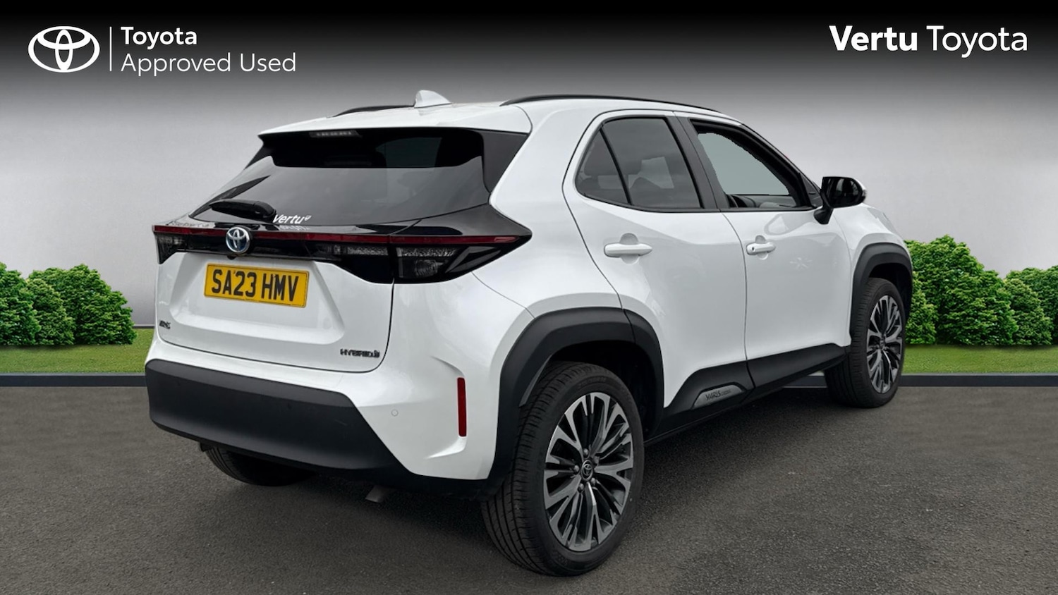 Used Toyota Yaris Cross 2023 for sale - 77591897: Photo 2