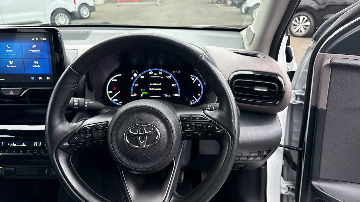 Used Toyota Yaris Cross 2023 for sale - 77591897: Photo 6
