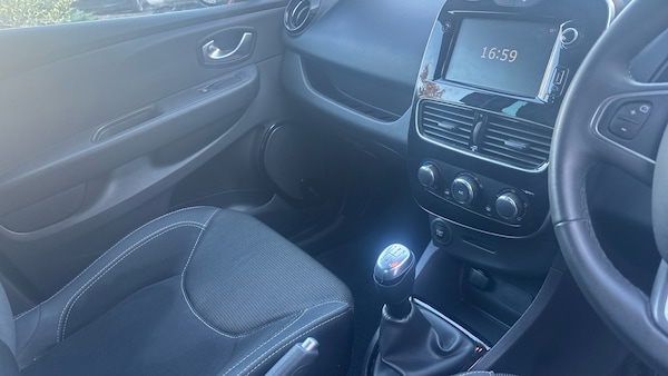 Used Renault Clio 2019 for sale - 76205978: Photo 14