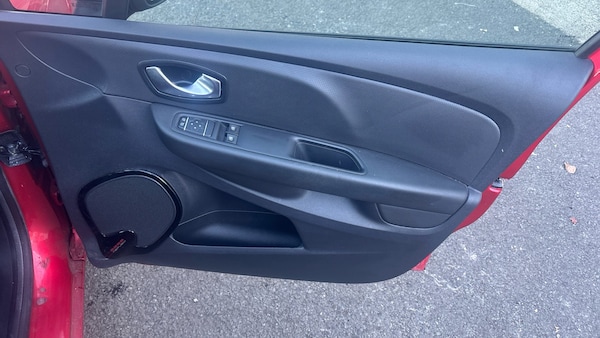Used Renault Clio 2019 for sale - 76205978: Photo 33