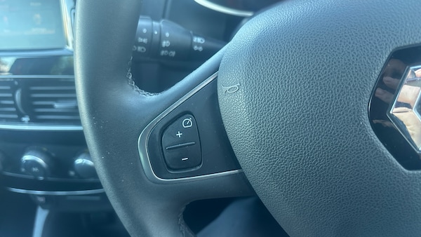 Used Renault Clio 2019 for sale - 76205978: Photo 38