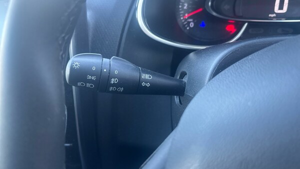 Used Renault Clio 2019 for sale - 76205978: Photo 39