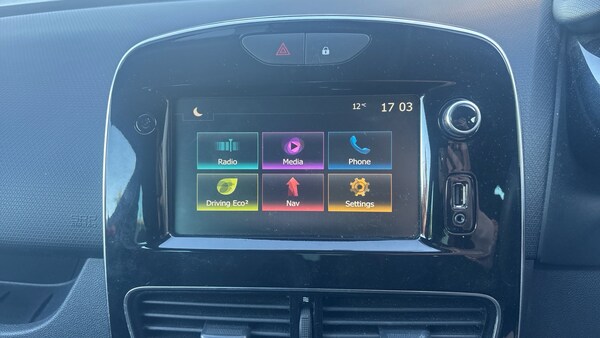 Used Renault Clio 2019 for sale - 76205978: Photo 40