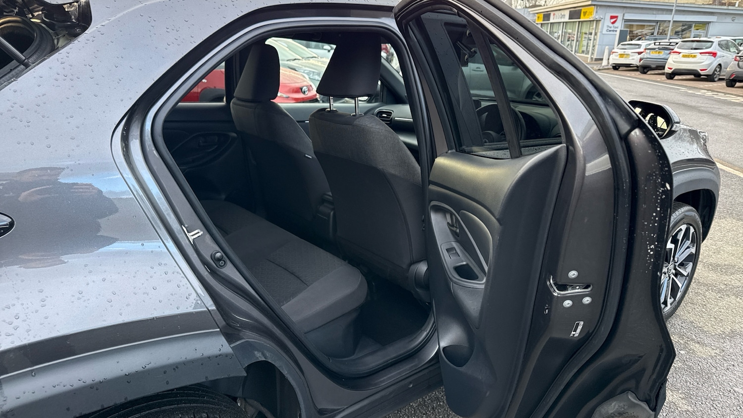 Used Toyota Yaris Cross 2023 for sale - 77282943: Photo 12