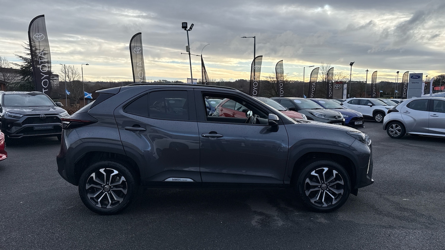 Used Toyota Yaris Cross 2023 for sale - 77282943: Photo 16