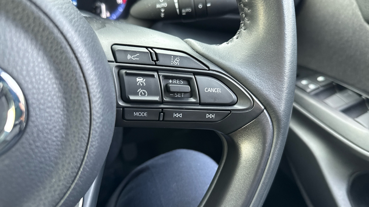 Used Toyota Yaris Cross 2023 for sale - 77282943: Photo 31