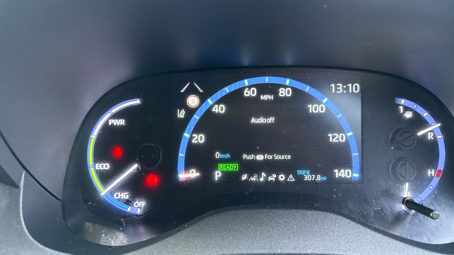 Used Toyota Yaris Cross 2023 for sale - 77282943: Photo 44