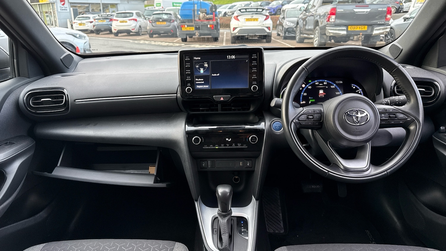 Used Toyota Yaris Cross 2023 for sale - 77282943: Photo 5