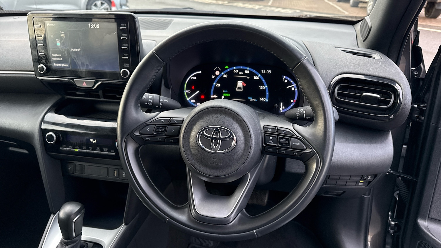 Used Toyota Yaris Cross 2023 for sale - 77282943: Photo 8