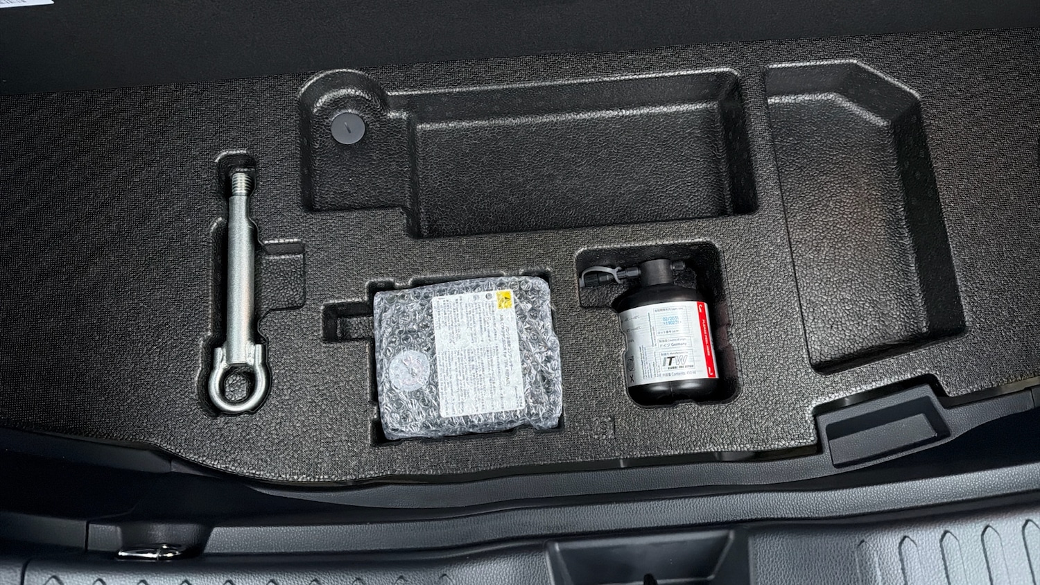 Used Toyota C-HR 2025 for sale - 77282946: Photo 31