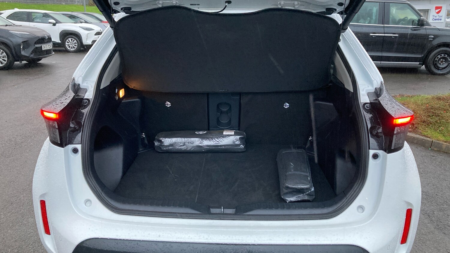 Used Toyota Yaris Cross 2023 for sale - 76969665: Photo 14