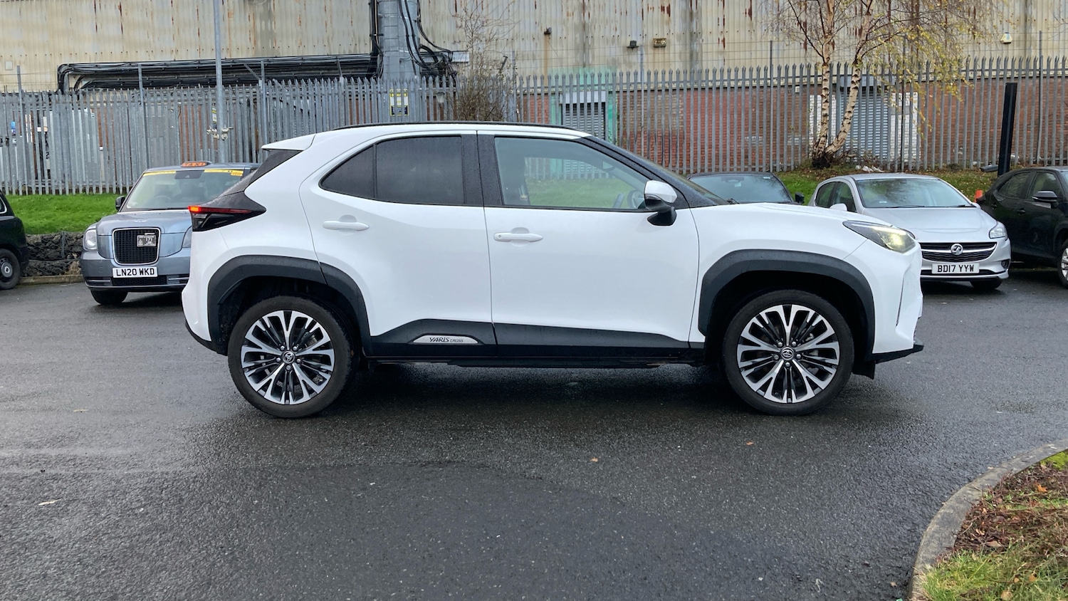 Used Toyota Yaris Cross 2023 for sale - 76969665: Photo 16