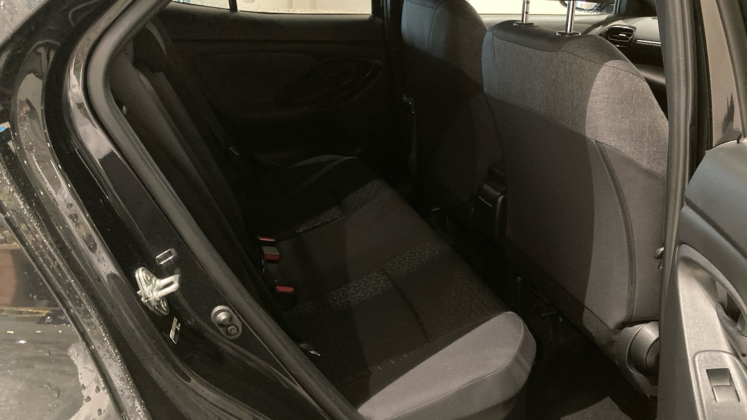 Used Toyota Yaris Cross 2022 for sale - 76115760: Photo 12