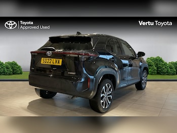 Used Toyota Yaris Cross 2022 for sale - 76115760: Photo 2