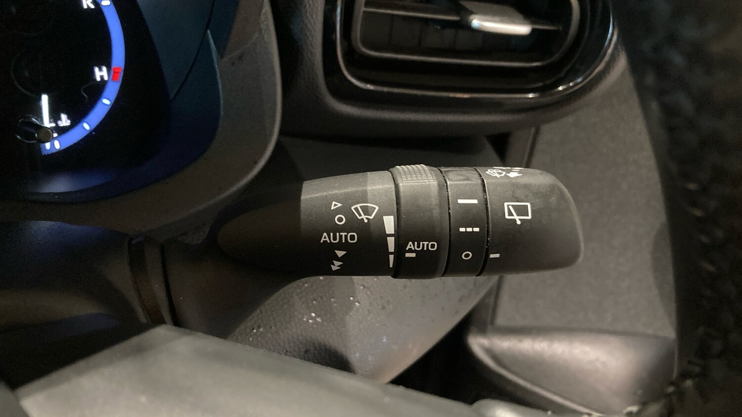 Used Toyota Yaris Cross 2022 for sale - 76115760: Photo 41