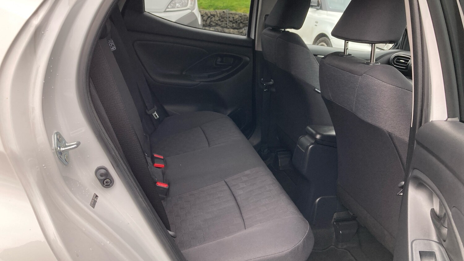 Used Toyota Yaris 2024 for sale - 77207328: Photo 12