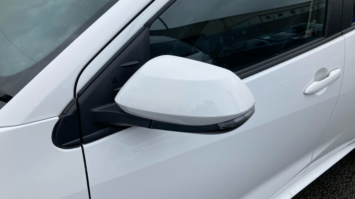 Used Toyota Yaris 2024 for sale - 77207328: Photo 23