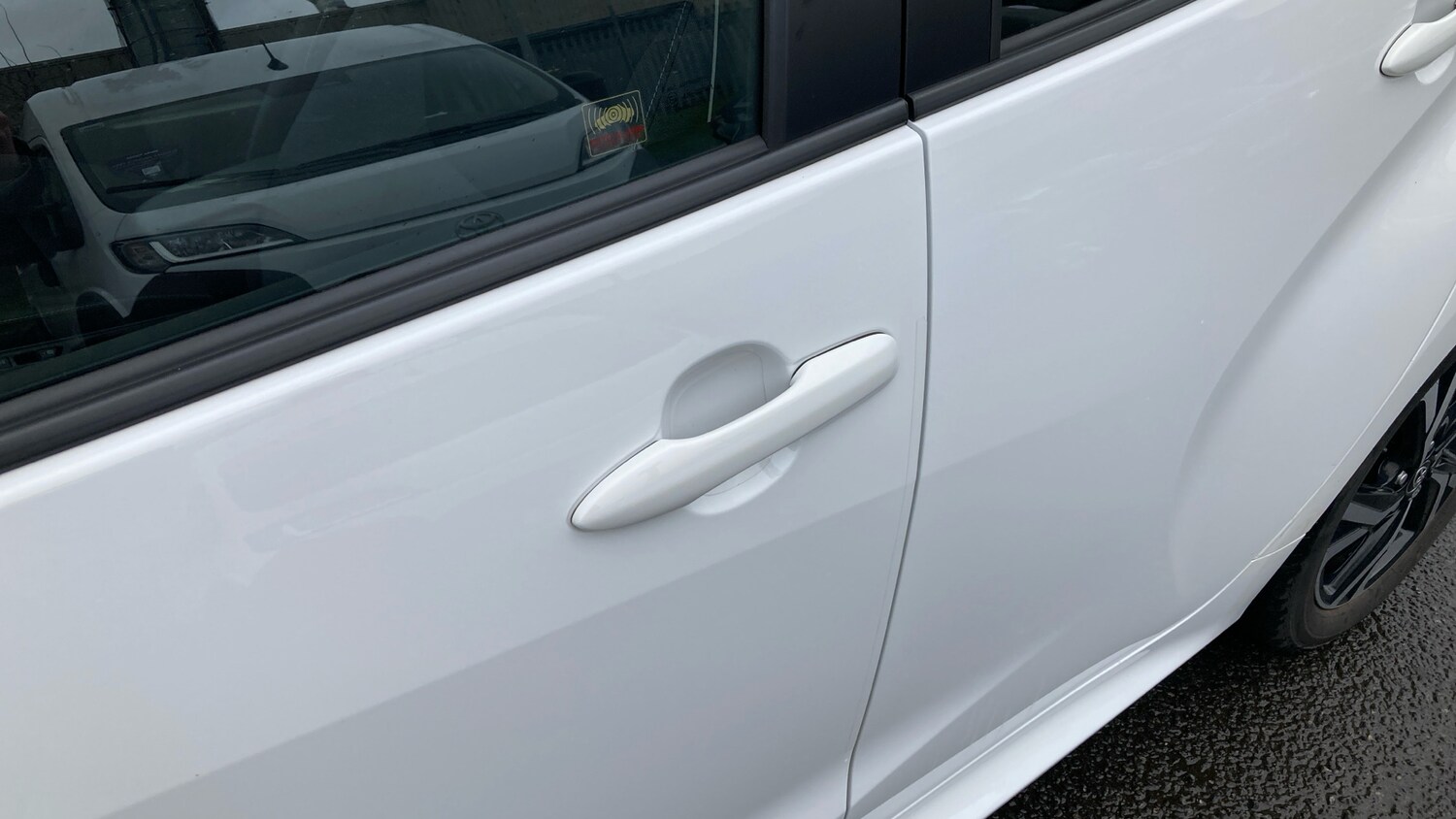 Used Toyota Yaris 2024 for sale - 77207328: Photo 24