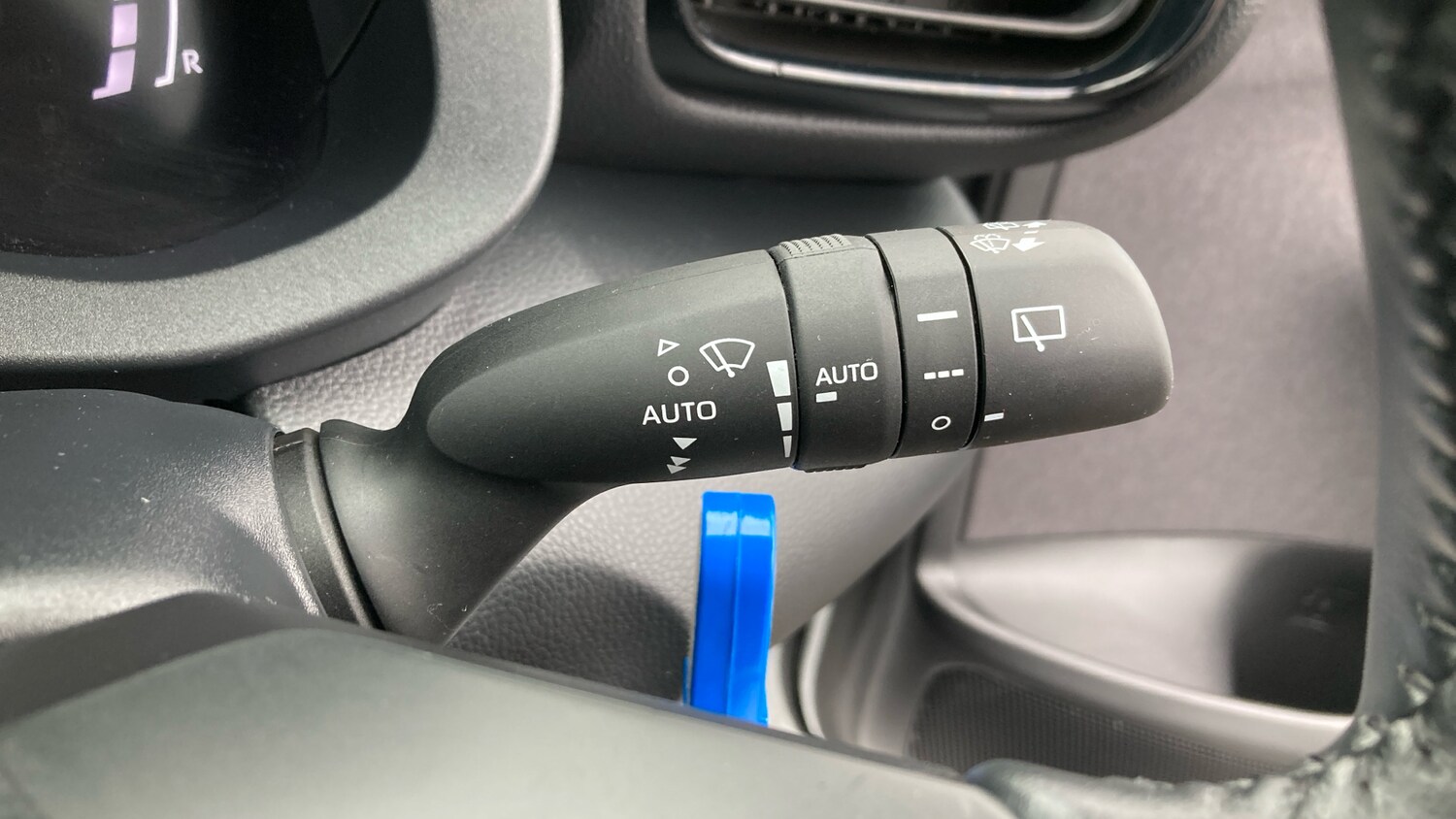 Used Toyota Yaris 2024 for sale - 77207328: Photo 32