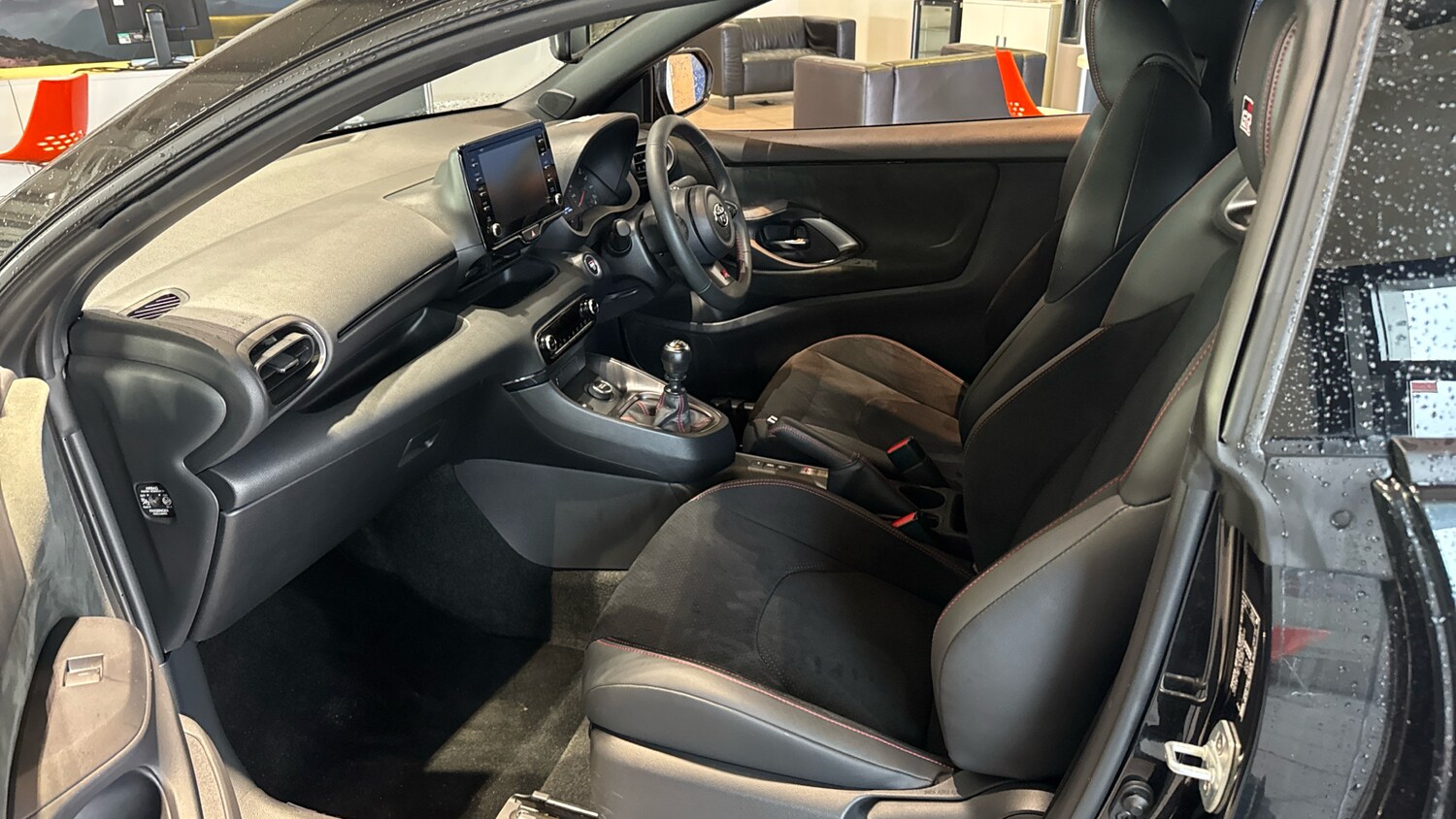 Used Toyota Yaris 2023 for sale - 76403137: Photo 10