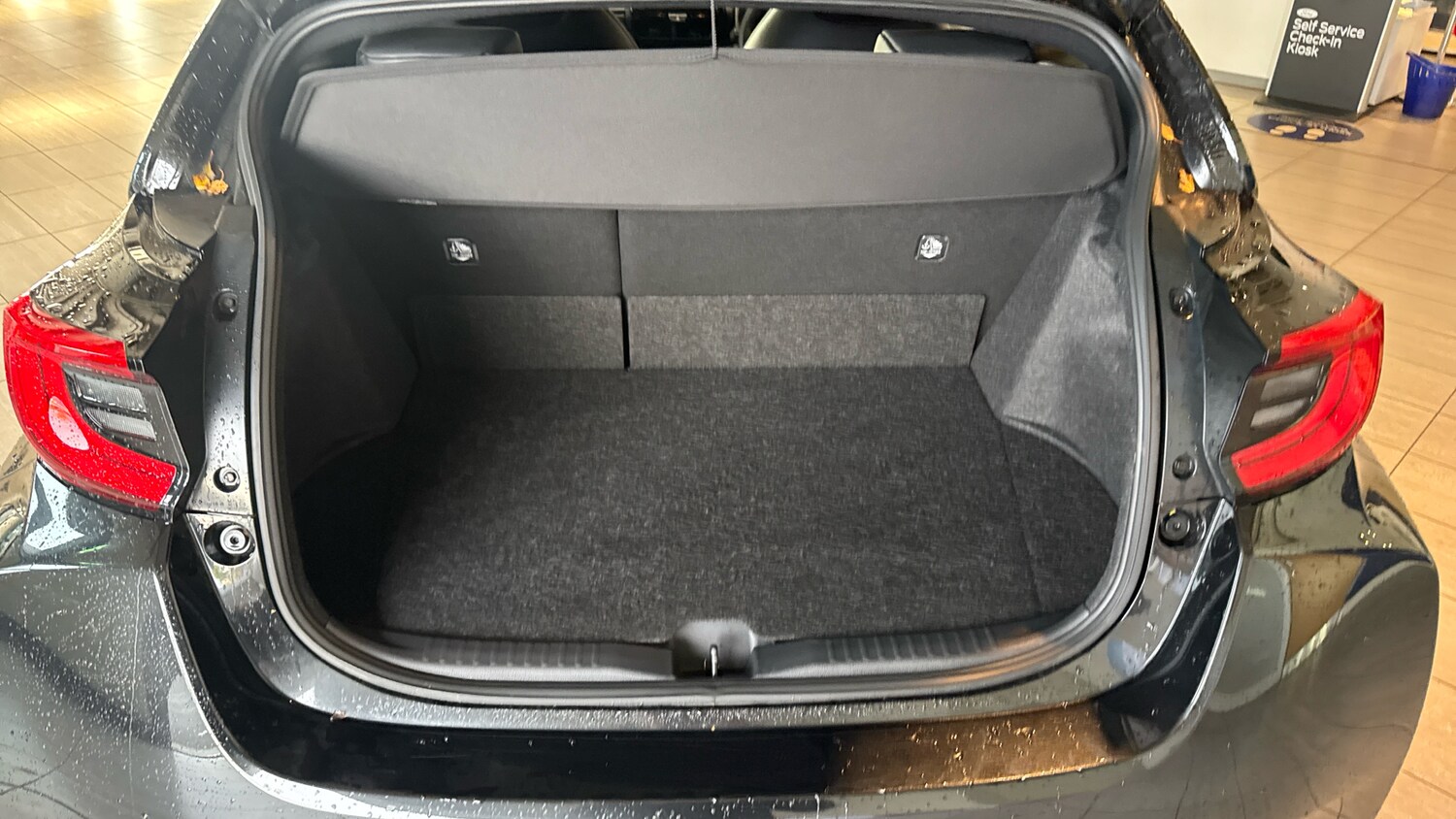 Used Toyota Yaris 2023 for sale - 76403137: Photo 14