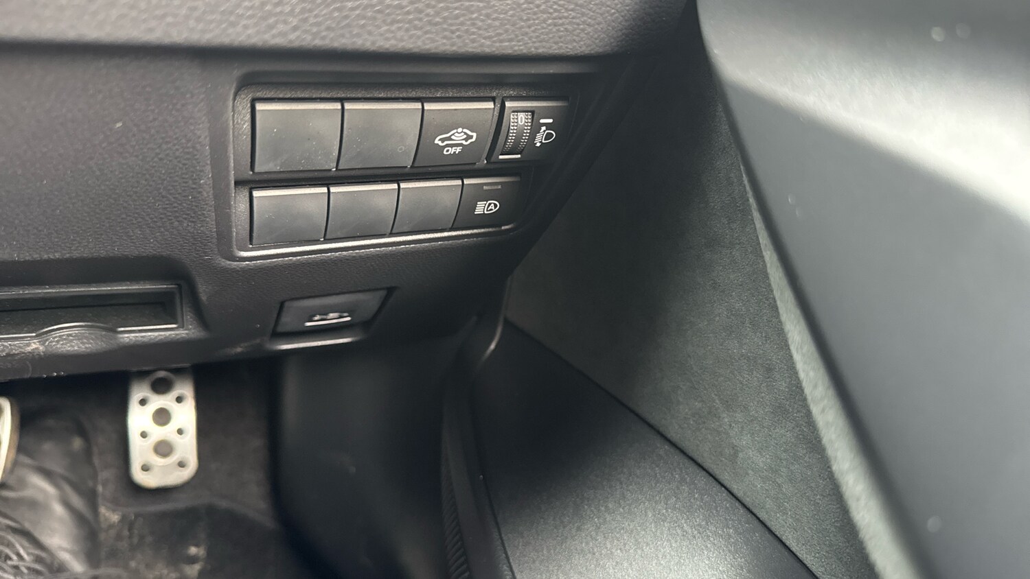 Used Toyota Yaris 2023 for sale - 76403137: Photo 37