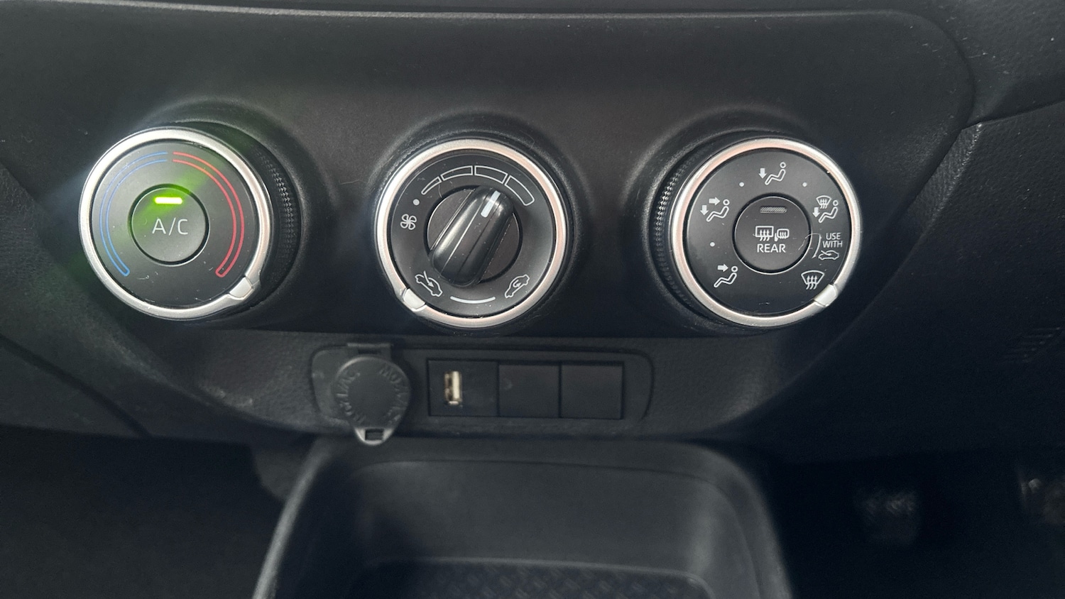 Used Toyota Aygo X 2022 for sale - 76834005: Photo 37