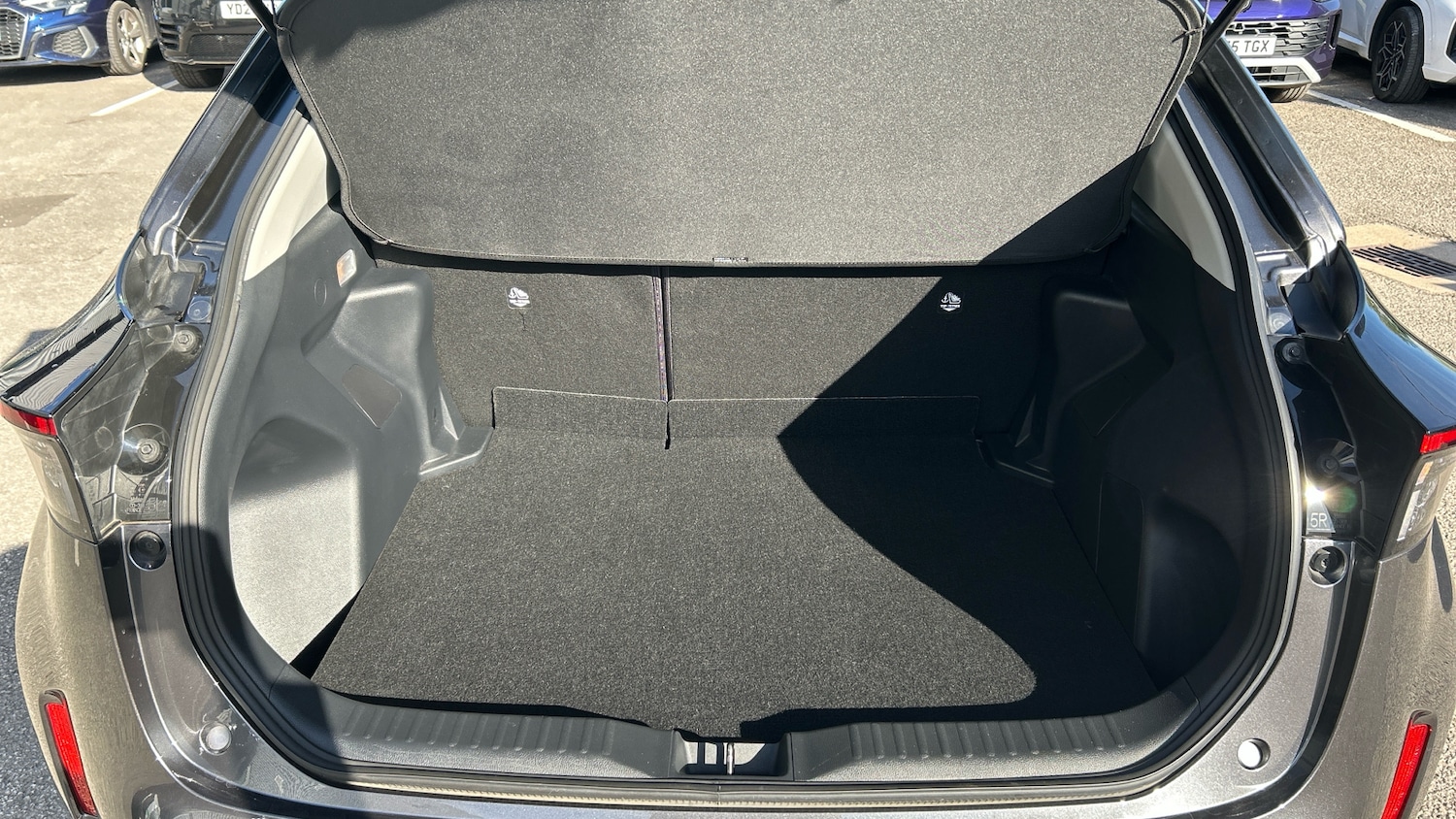 Used Toyota Yaris Cross 2023 for sale - 76877817: Photo 14