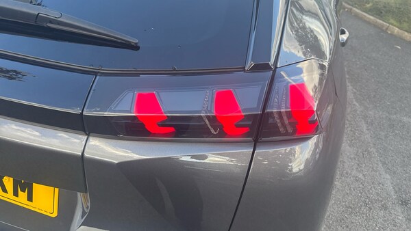 Used Peugeot 2008 2021 for sale - 76205901: Photo 35
