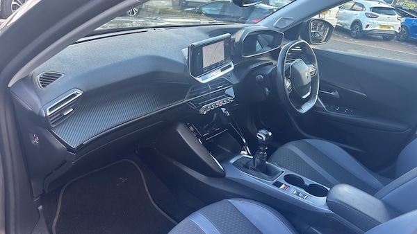 Used Peugeot 2008 2021 for sale - 76205901: Photo 9