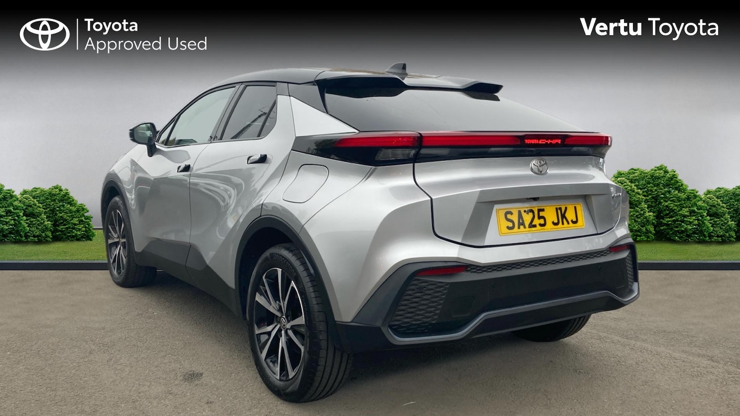 Used Toyota C-HR 2025 for sale - 76219670: Photo 4