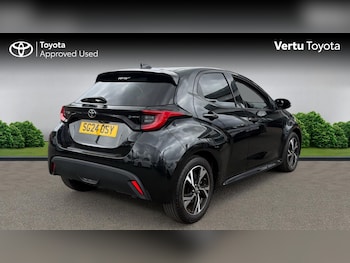 Used Toyota Yaris 2024 for sale - 79054241: Photo
