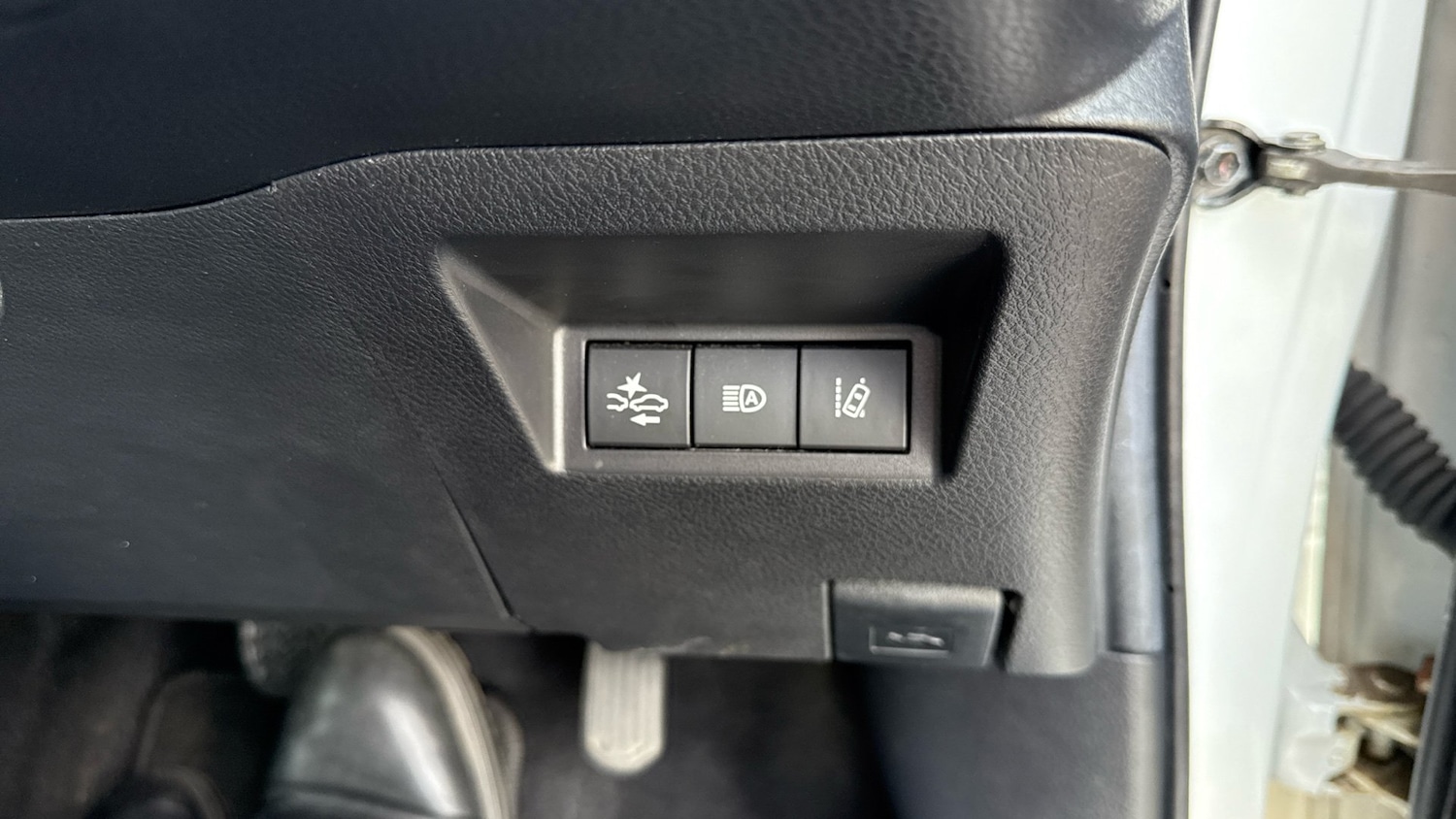 Vehicle 28