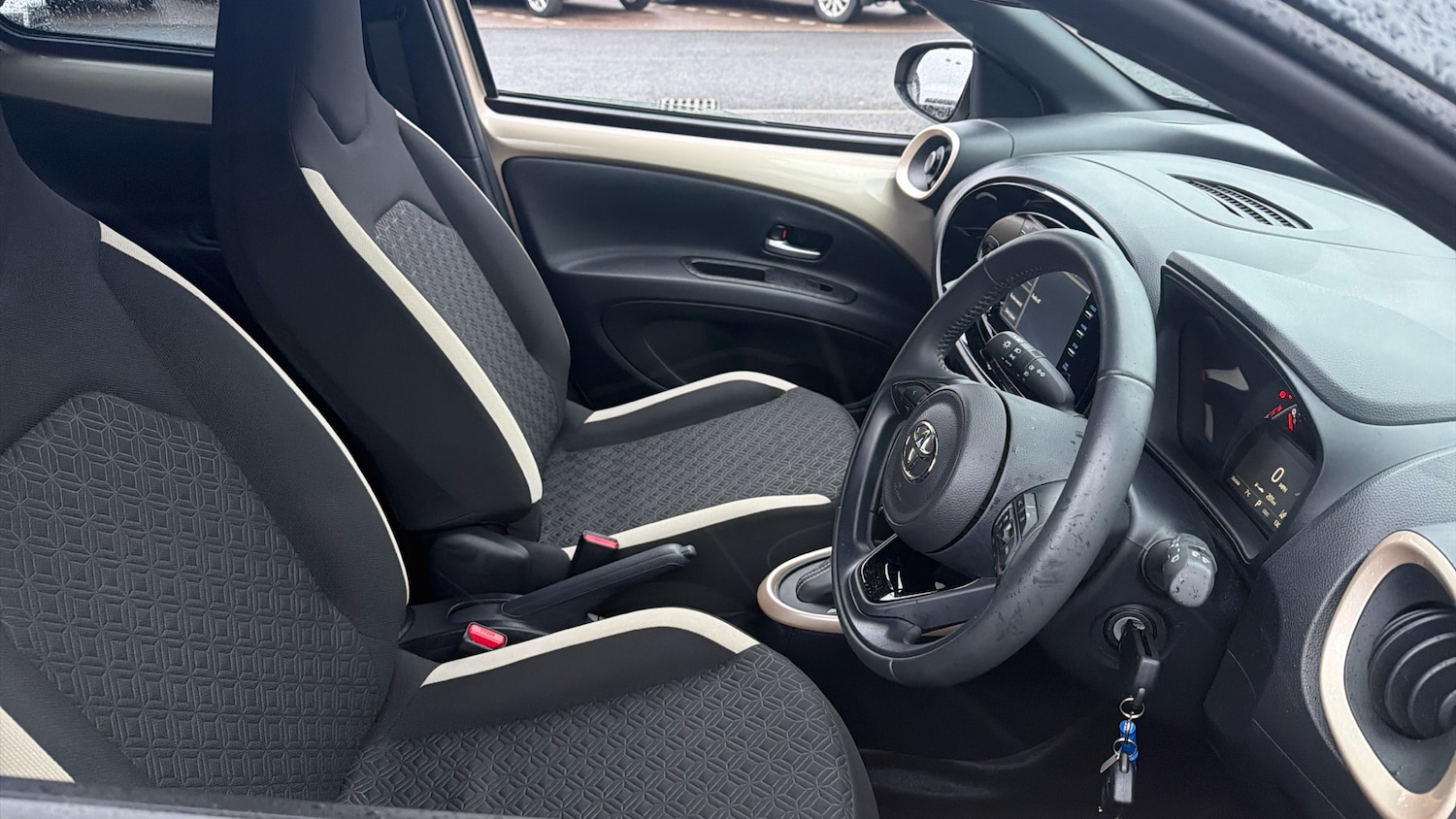 Used Toyota Aygo X 2023 for sale - 77220676: Photo 11